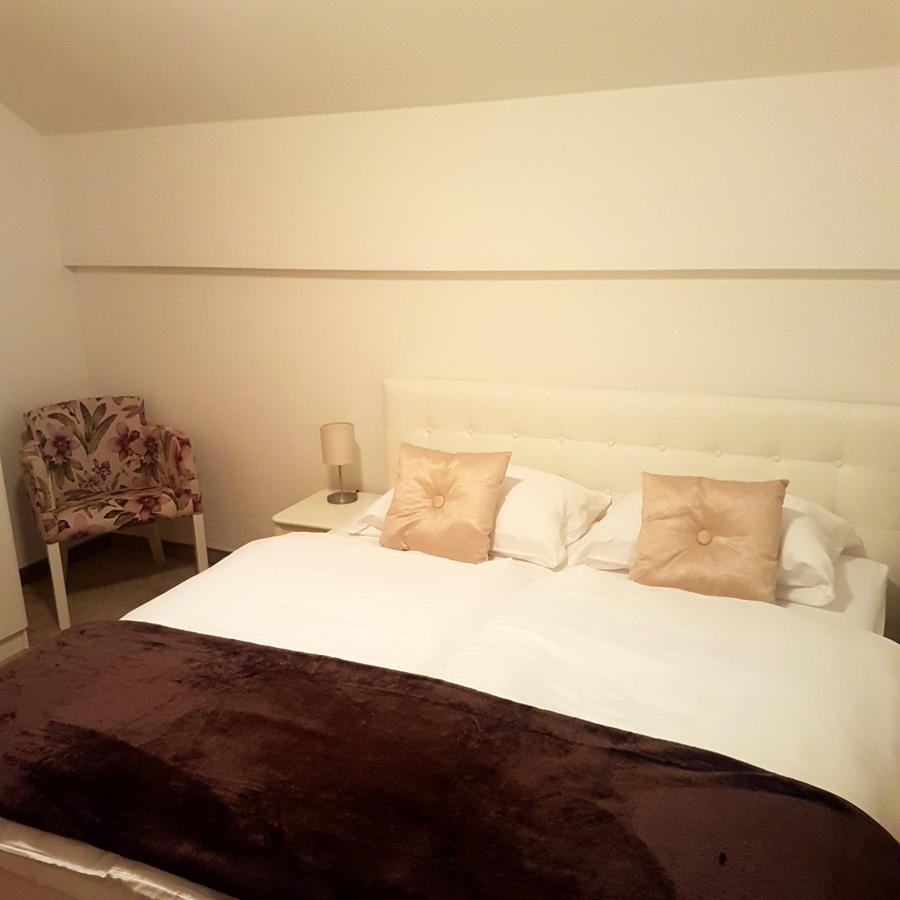 Apartman ลิฟโน ภายนอก รูปภาพ