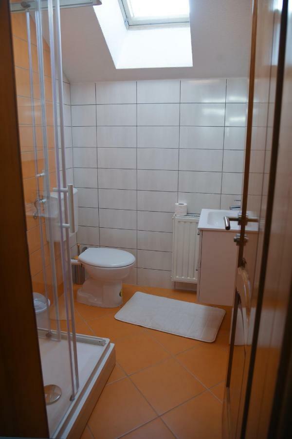 Apartman ลิฟโน ภายนอก รูปภาพ